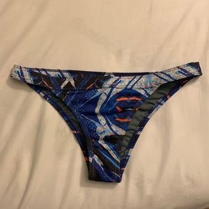 Jolyn Harley Bottoms sz: L